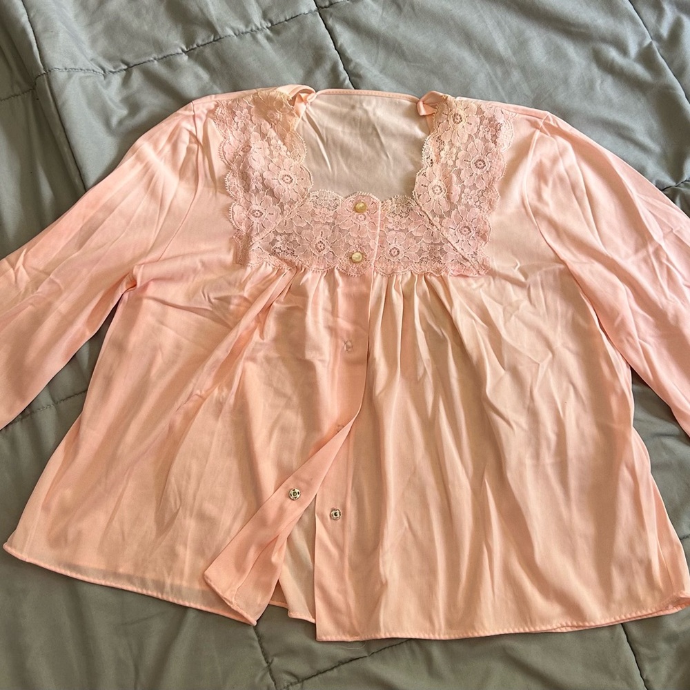 Vintage “Lorraine” bed jacket